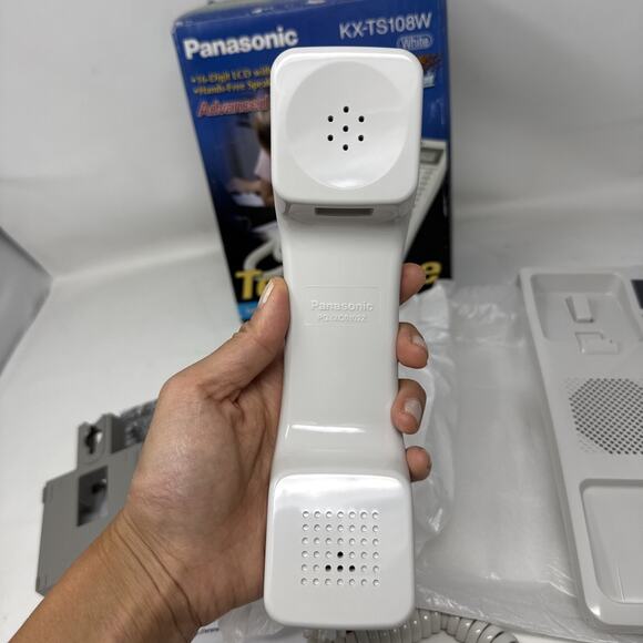 PANASONIC KX-TS108W ANALOG TELEPHONE New In Open Box - Picture 6 of 8